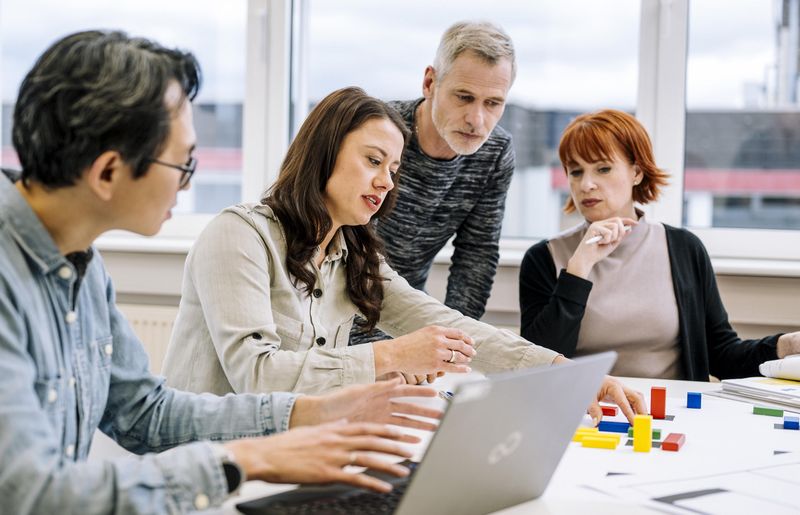 topics.security-management.hero.image.alt